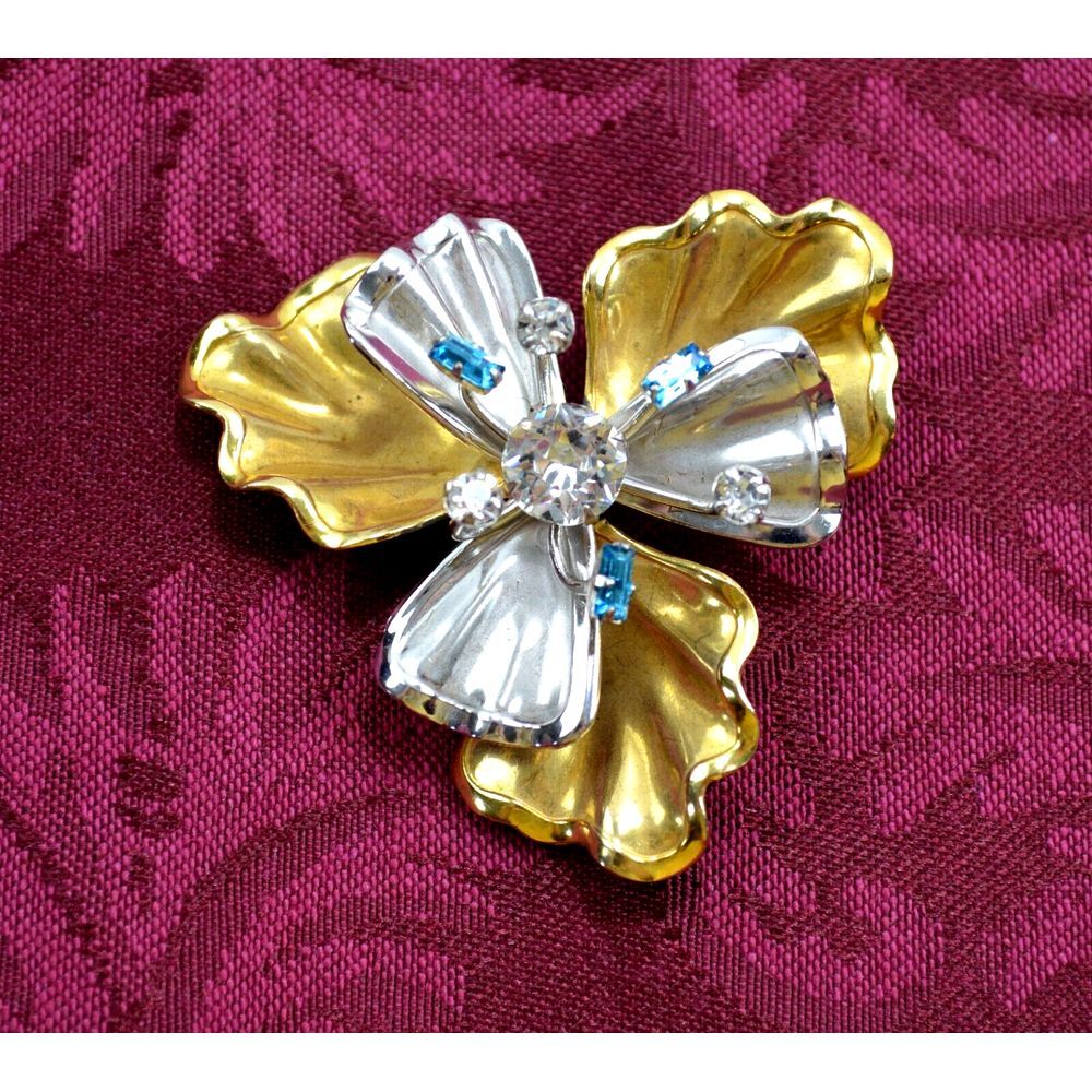 Vtg Gold Tone Brooch‎ Pendant Flower Shaped 2-Tie Blue & Clear Rhinestones 2.25"